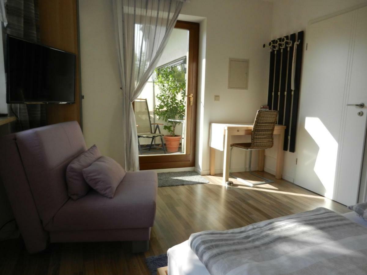 Apartment Am Stadtpark Neumarkt in der Oberpfalz Esterno foto